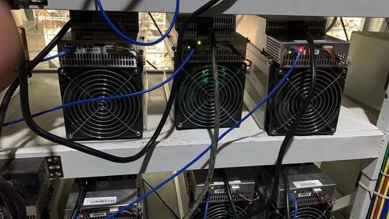 高いHashrate Antminer S19 XP 141t 3010W Bitcoin Blackchain Asic抗夫